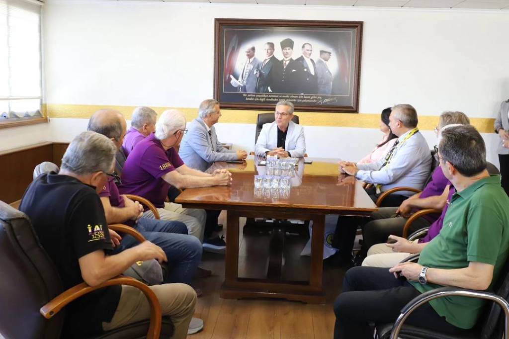 Nazilli Belediye Başkanı Ertuğrul Tetik, İzmir Atatürk Lisesi Mezunları Derneği'ni Ağırladı