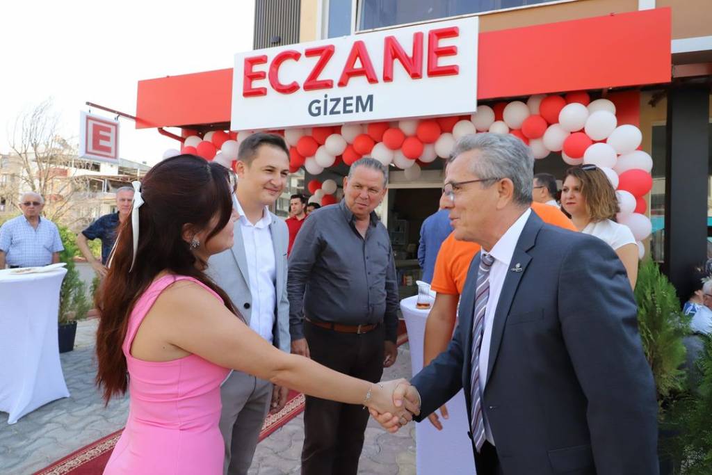 Nazilli'de Yeni Eczane Açılışı Gerçekleşti